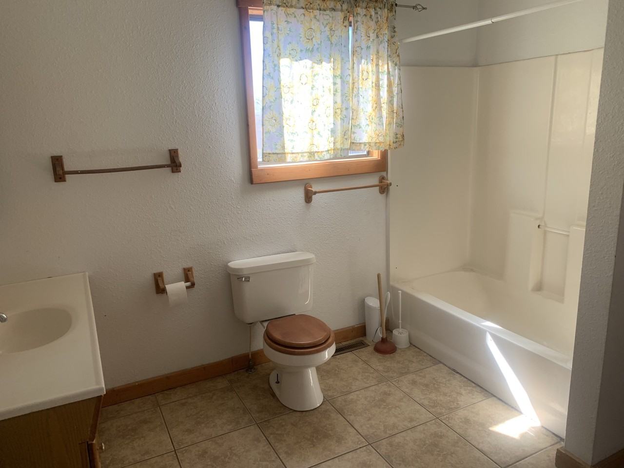 2008 Pioneer Ave #D - Photo 6 of 6