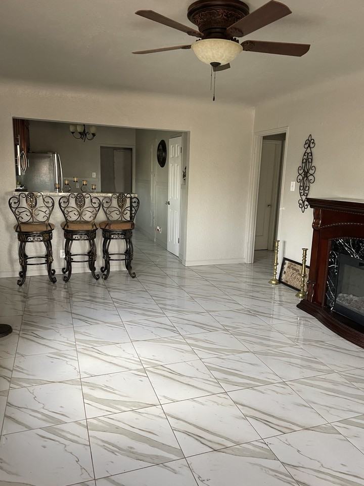 901 W Grand Ave #NA - Photo 3 of 7