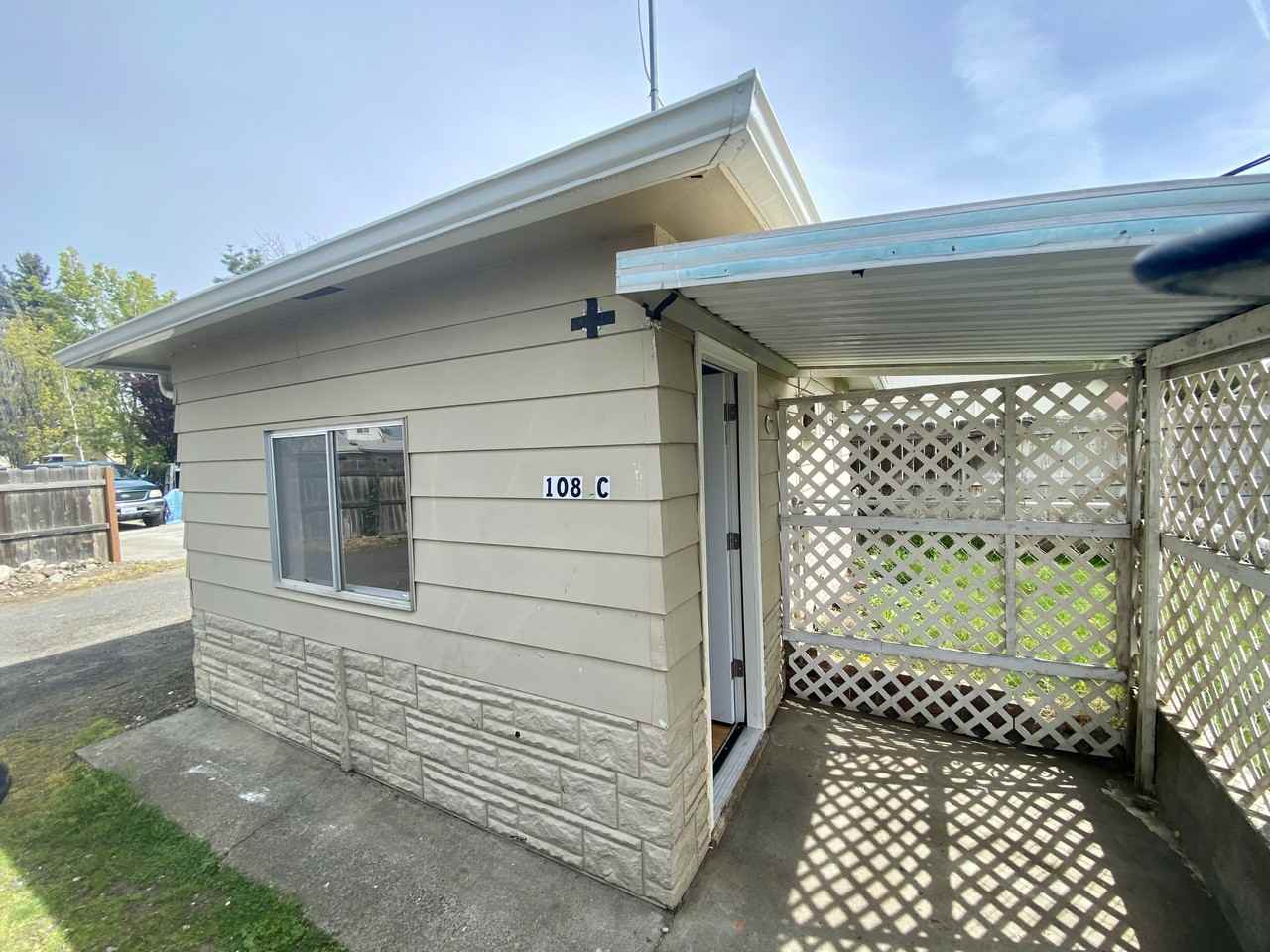 108 Sw 9th St #C - Photo 6 of 6