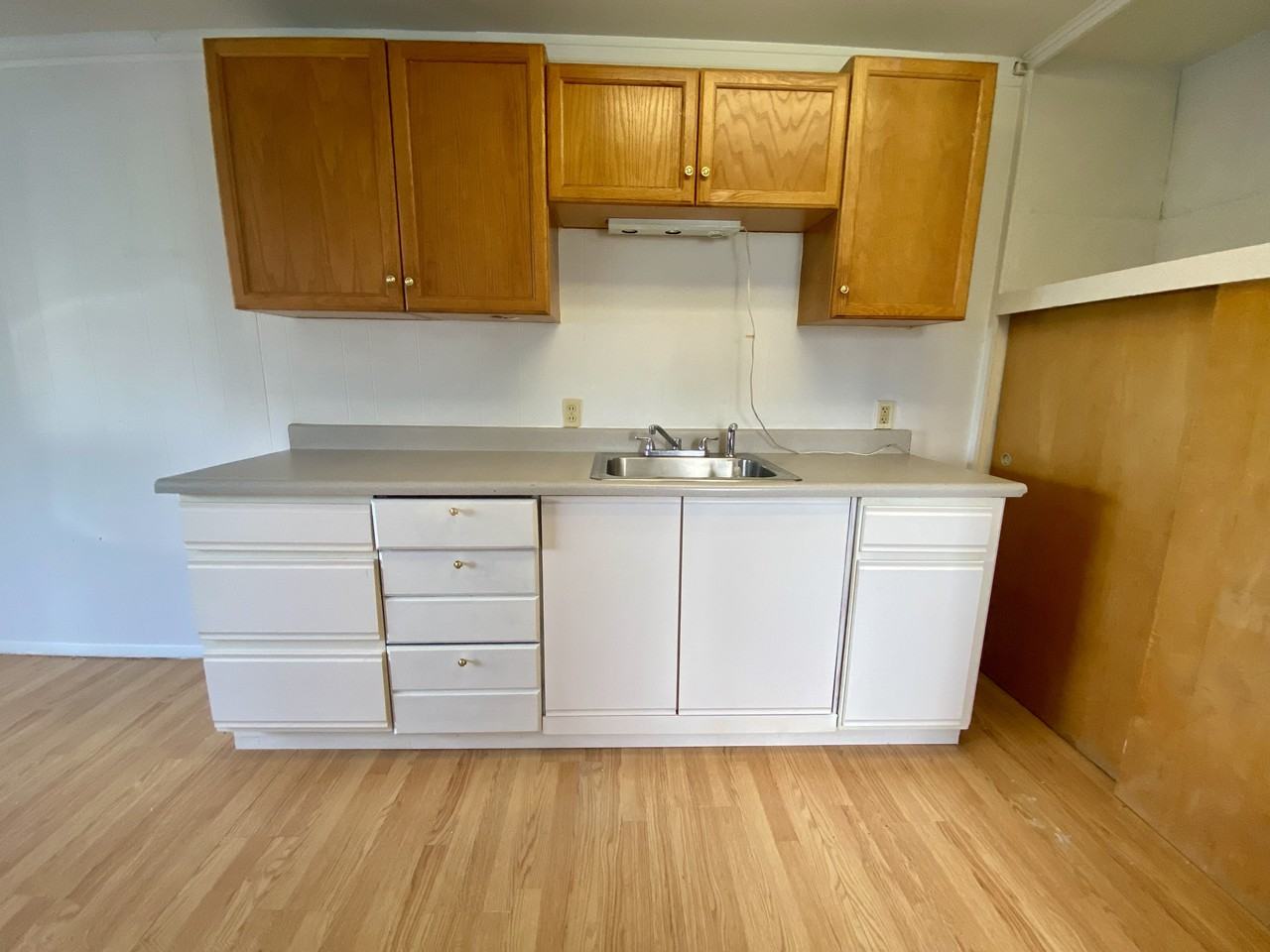 108 Sw 9th St #C - Photo 2 of 6