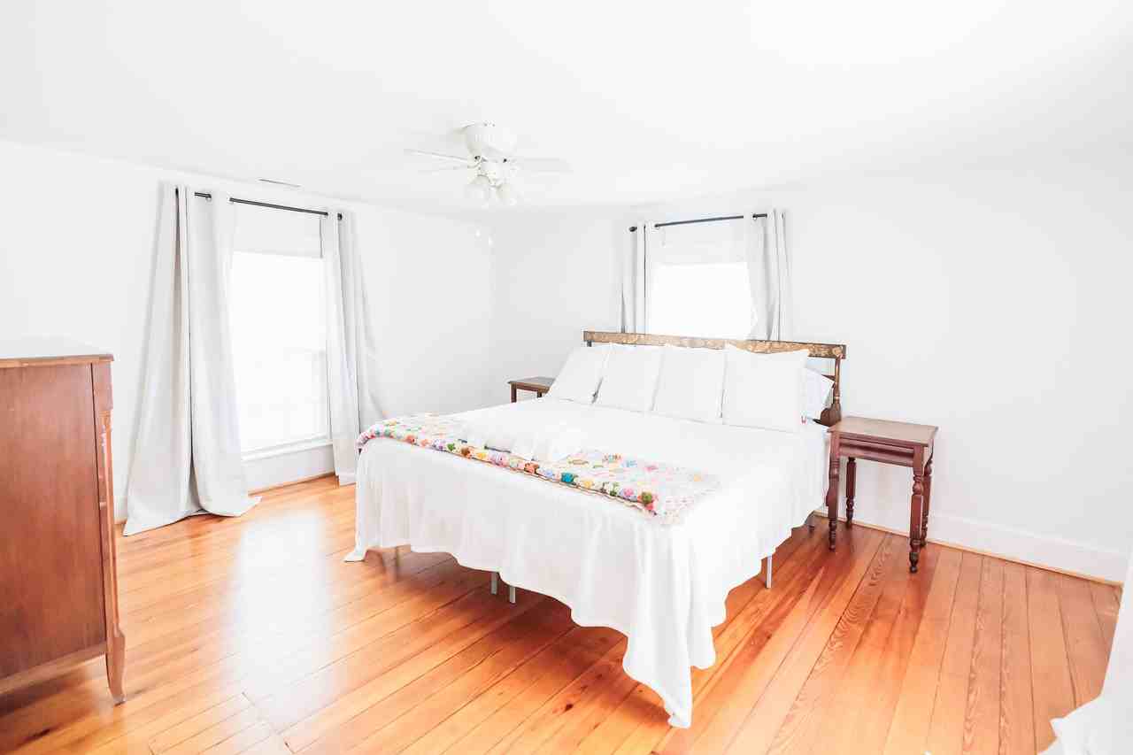 624 Gloucester Rd #NA - Photo 3 of 19