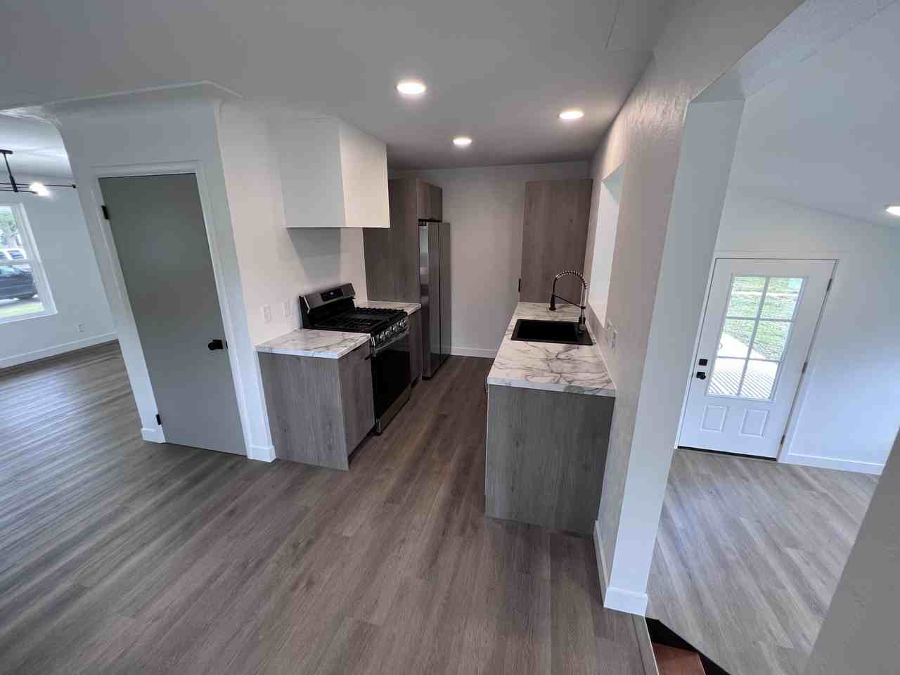 540 3rd Ave N #NA - Photo 3 of 49