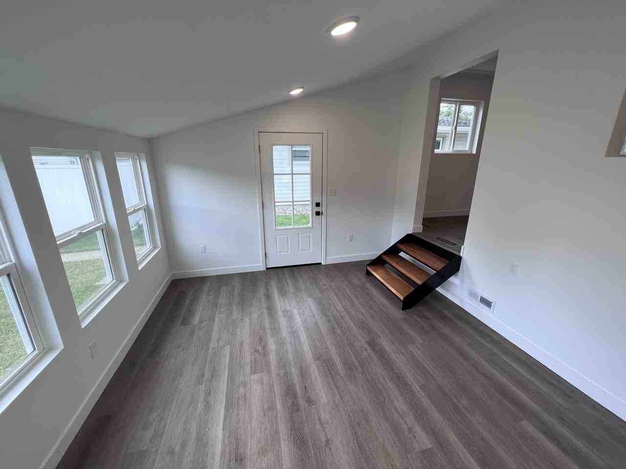 540 3rd Ave N #NA - Photo 7 of 48