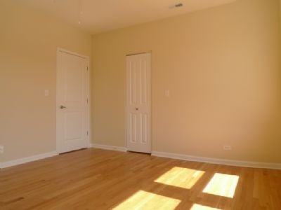 W Addison St #4130-3 - Photo 2 of 5
