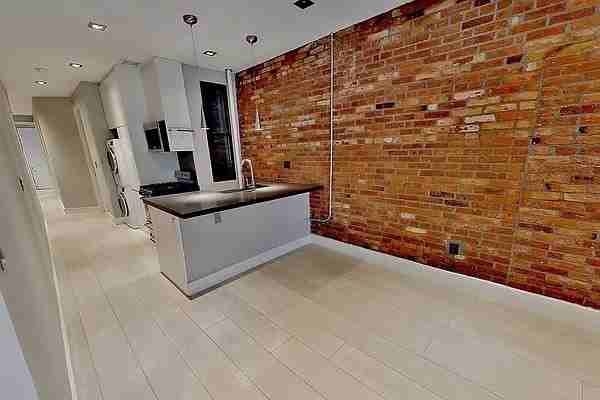 227 E 82nd St #2W - Photo 4 of 5