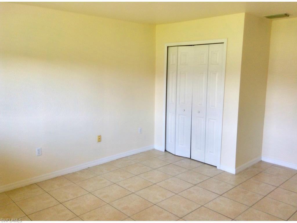 1704 Se 1st St #1 - Photo 5 of 36