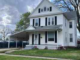 featured image of 719 N 8th St #1