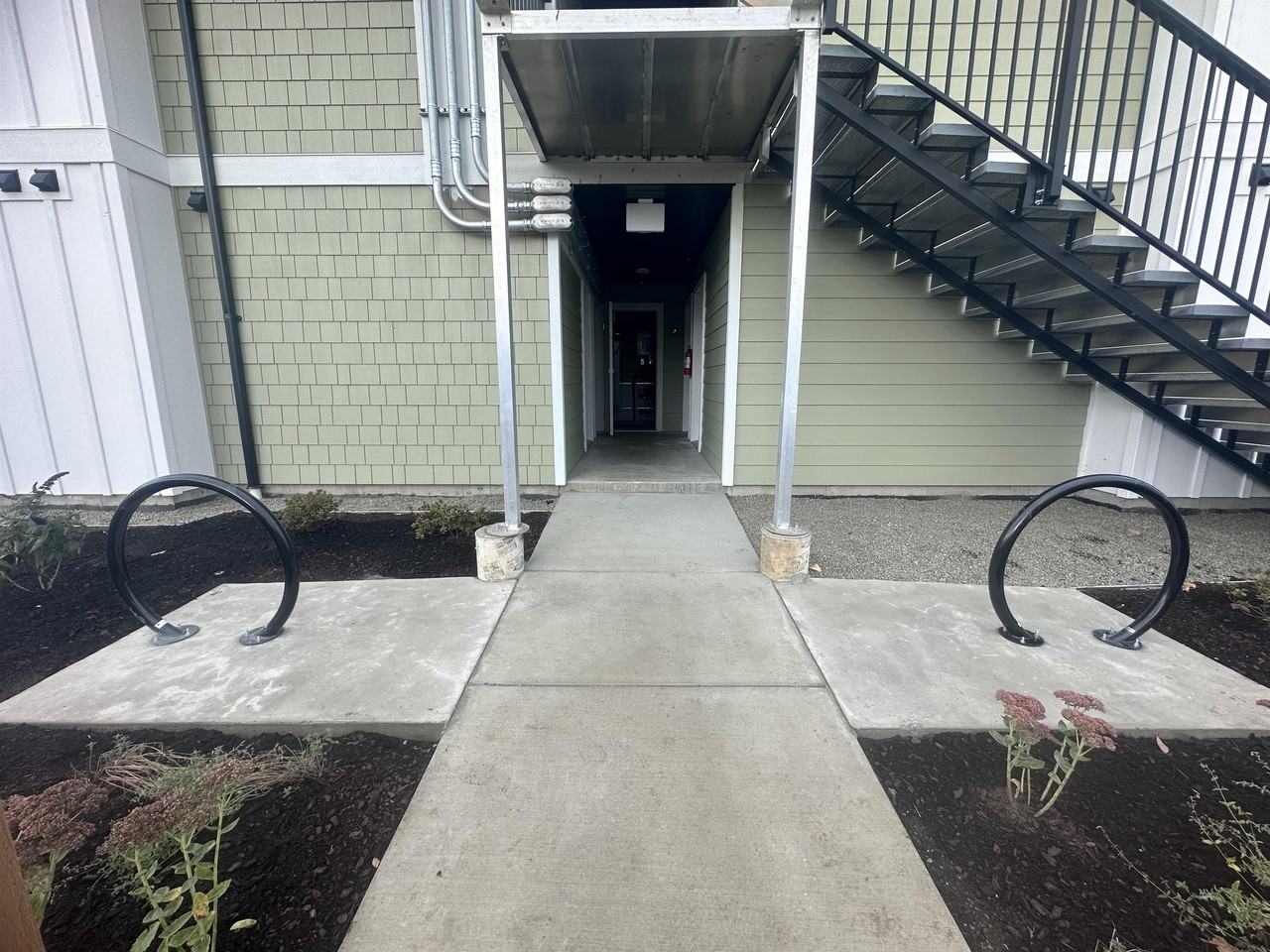 995 England Ave #211 - Photo 2 of 50