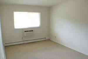 Wildwood and Soundview Gardens - Photo 3 of 8