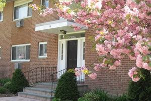 Wildwood and Soundview Gardens - Photo 2 of 8