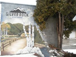 featured image of 327 W Mullan Ave