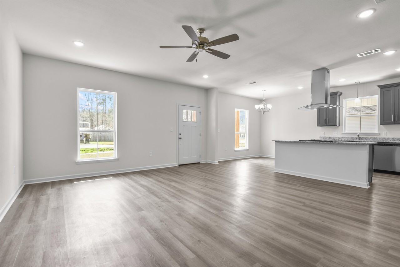 20953 Oregon St #1 - Photo 4 of 18