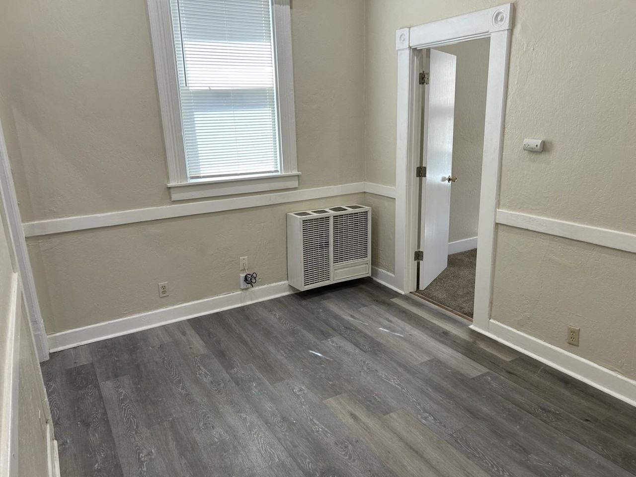 1014 Napa St #A - Photo 3 of 14