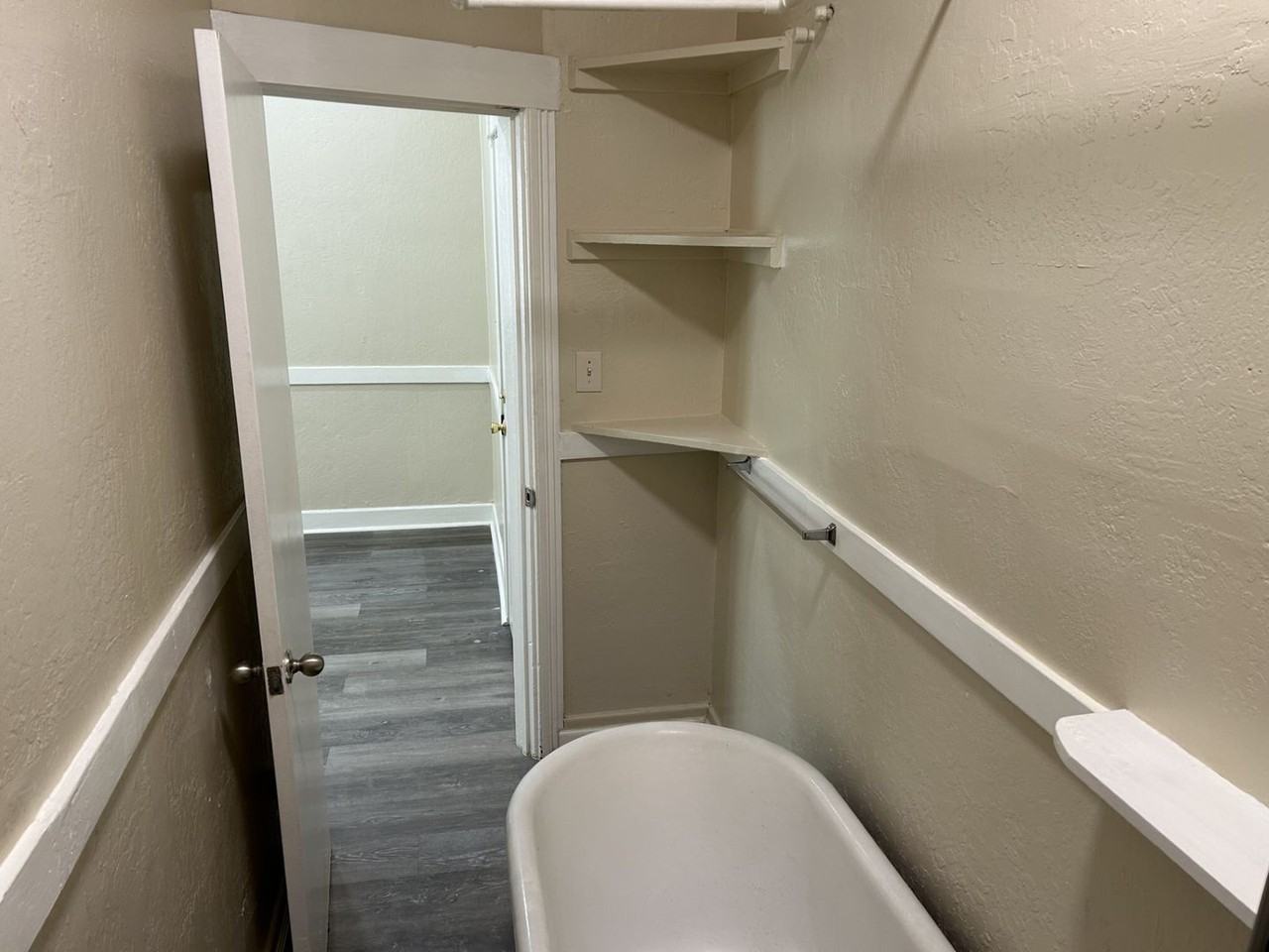 1014 Napa St #A - Photo 6 of 14