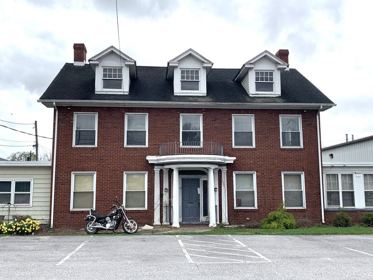 1460 Lincoln Way E #3 - Photo 2 of 18