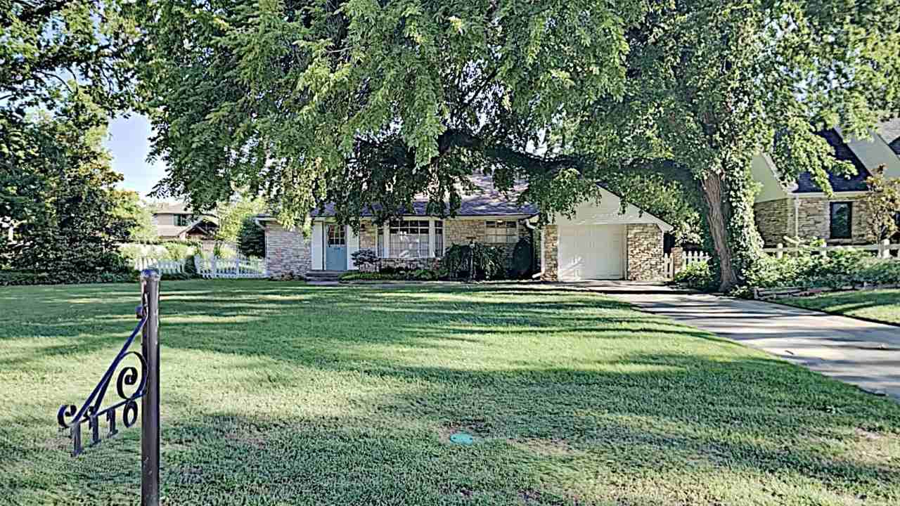 1110 Park Manor St - Photo 2 of 16