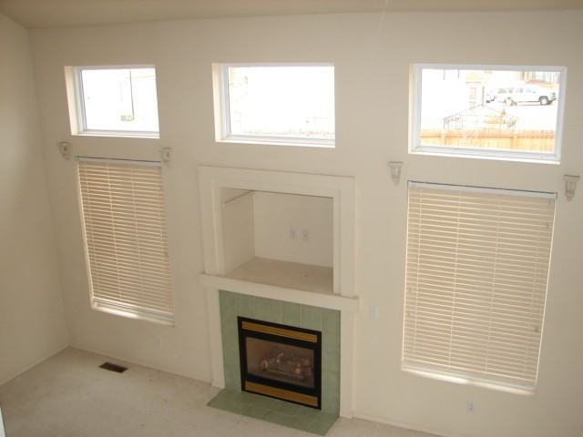 1095 Scarlet Oak Dr - Photo 2 of 15