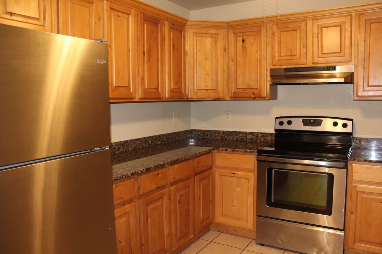 8410 Cottage Park Dr - Photo 5 of 19