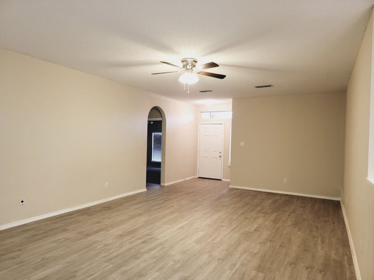 6321 14th St - Photo 2 of 19