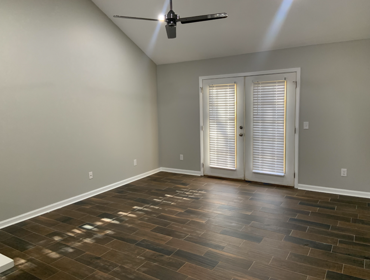 126 Halal Ct - Photo 3 of 10