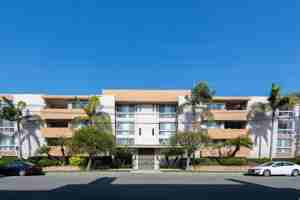 featured image of 8225 Manitoba St