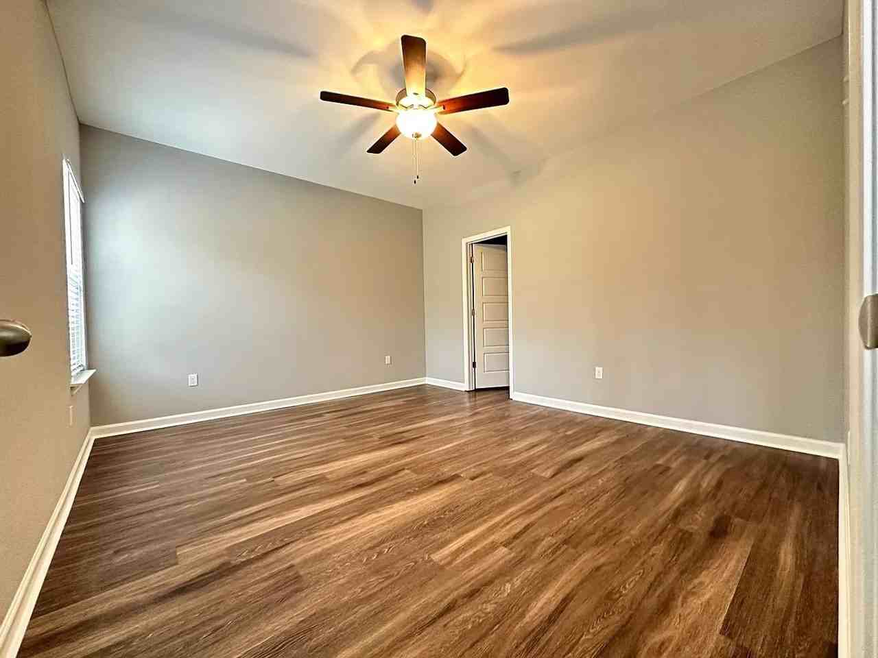 142 Anna Ln - Photo 6 of 16