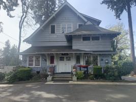 featured image of 10204 Dekoven Dr Sw