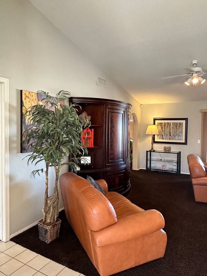 1865 Nugget Court - Photo 5 of 17