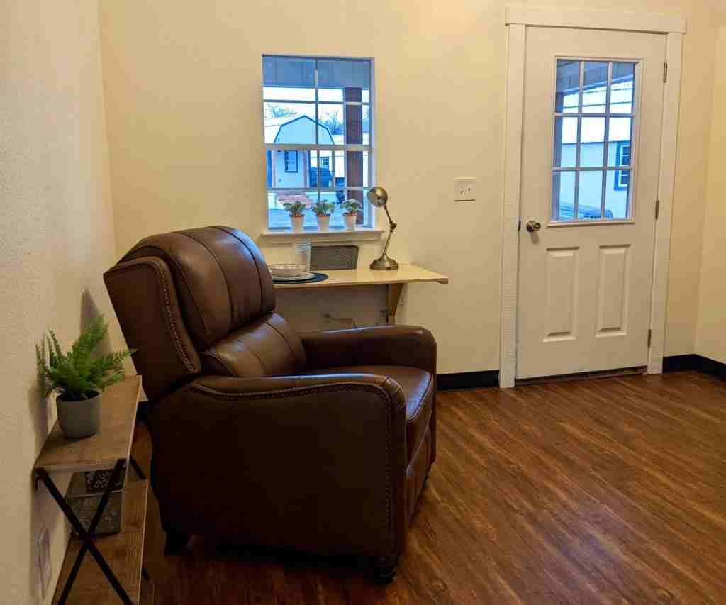 220 Davis Ford Ln - Photo 5 of 8