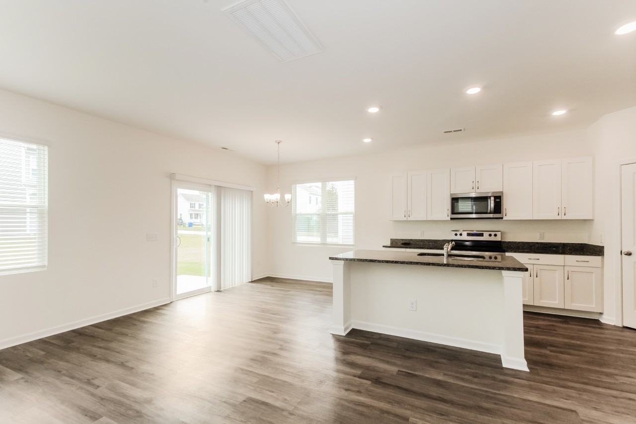 1533 King St - Photo 3 of 16