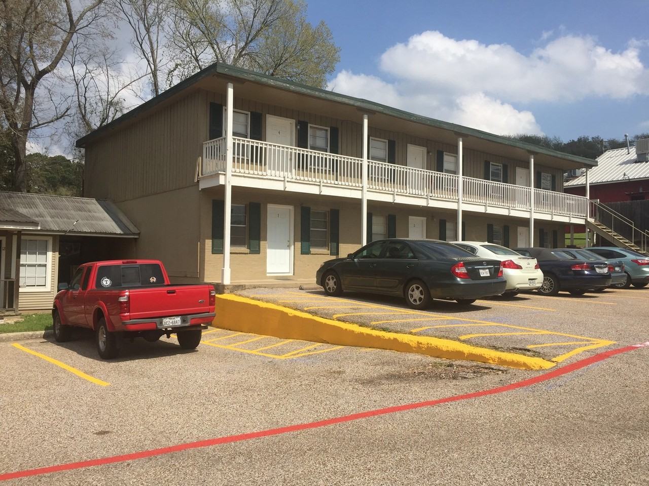 Blue Bonnet - Photo 4 of 11