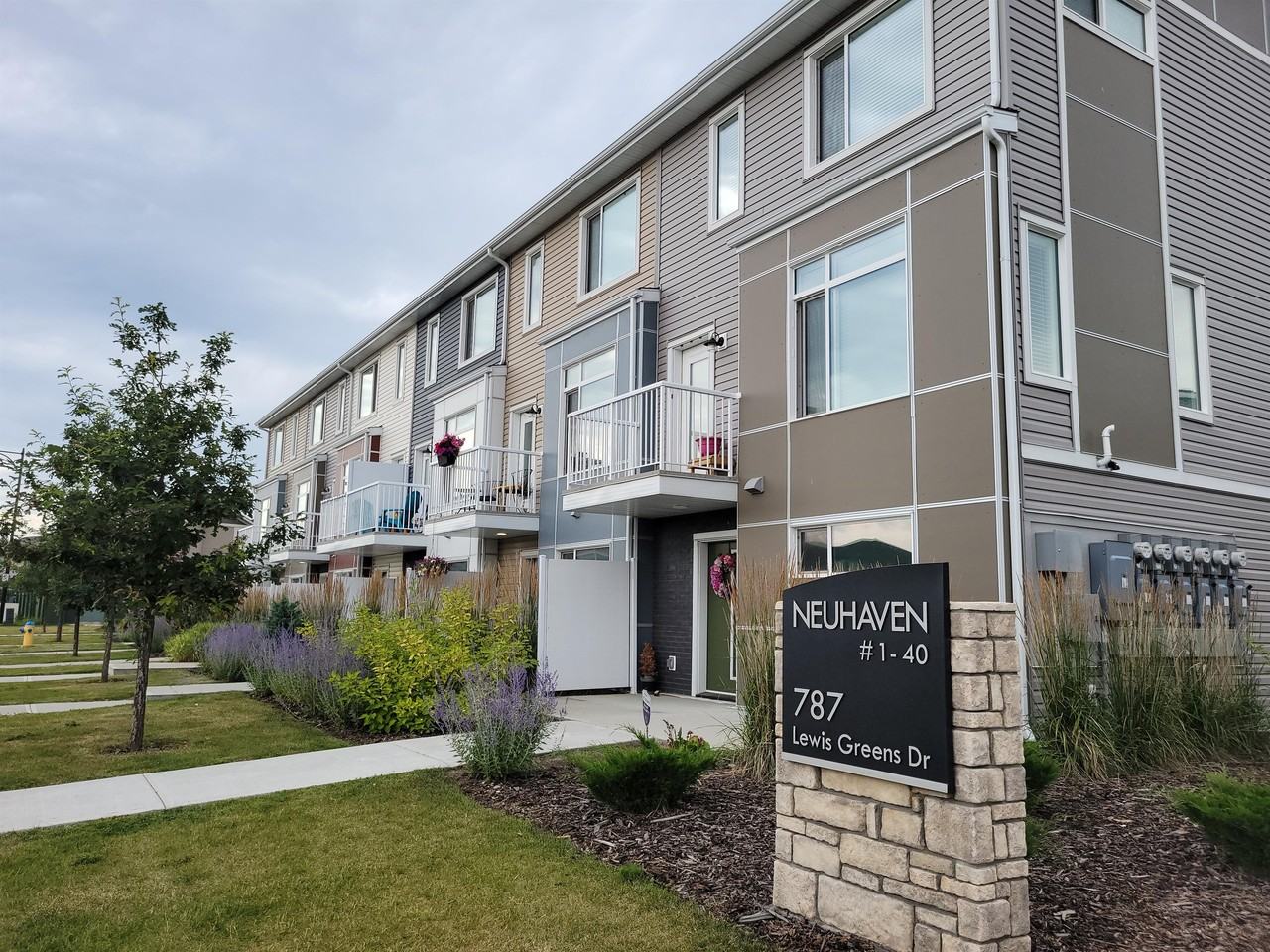 Neuhaven Apartments 787 Lewis Greens Dr Nw, Edmonton, AB T5T 7N5 Zumper