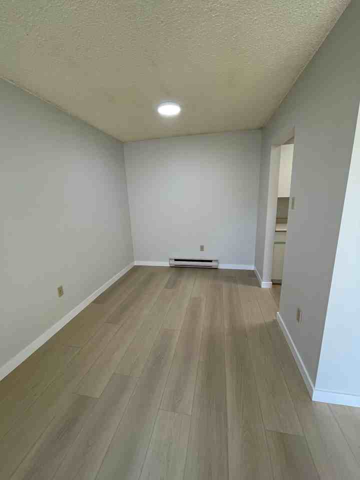 8060 Colonial Drive - Photo 2 of 8