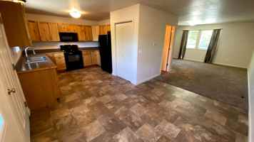 featured image of 418 W Pershing Ave