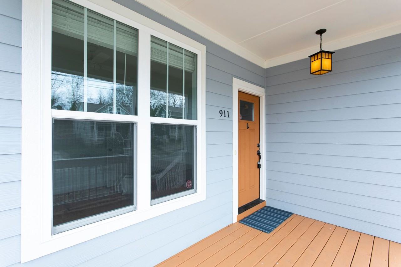 911 South St - Photo 2 of 24