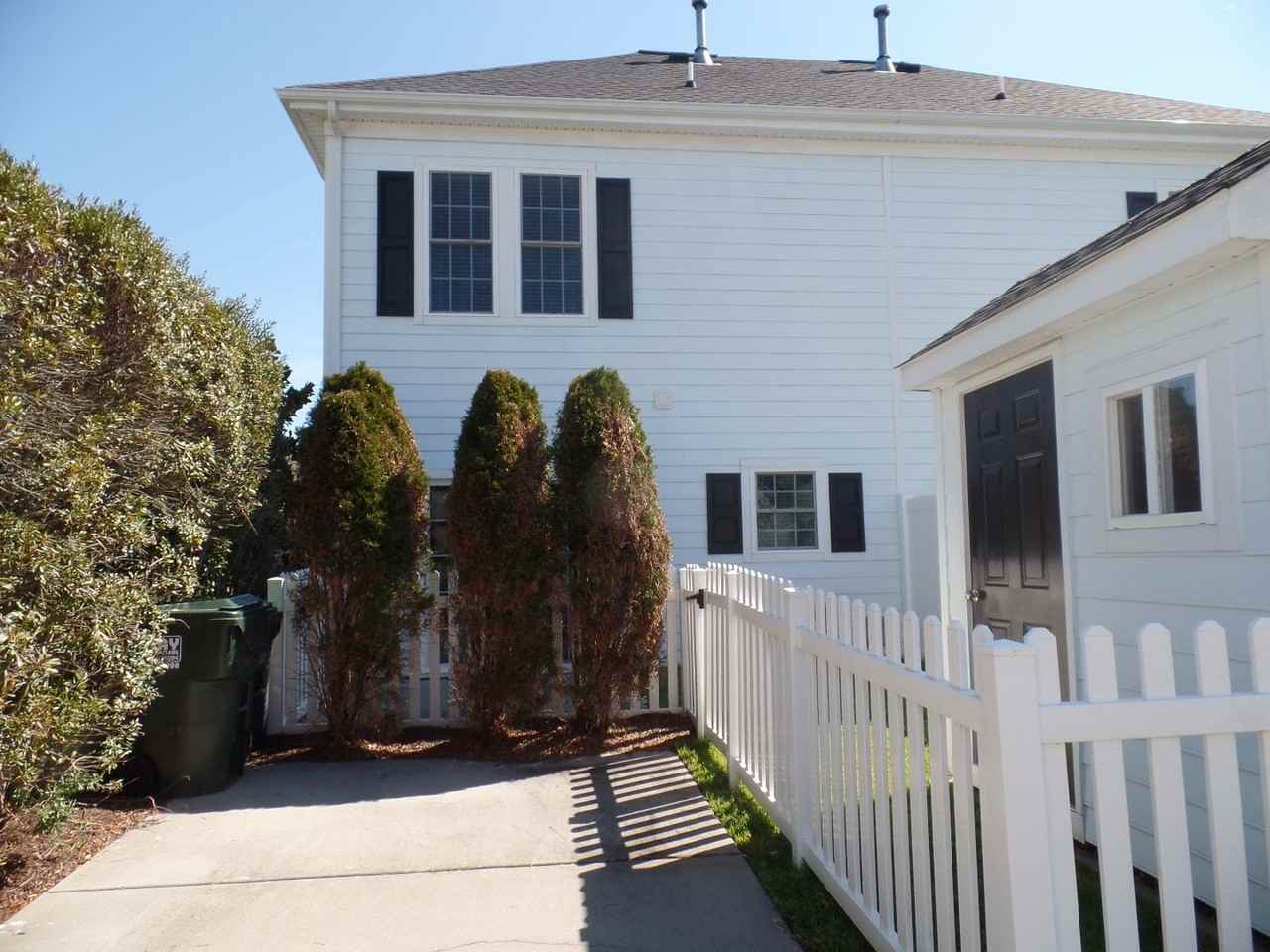 5625 Foundation St - Photo 3 of 5