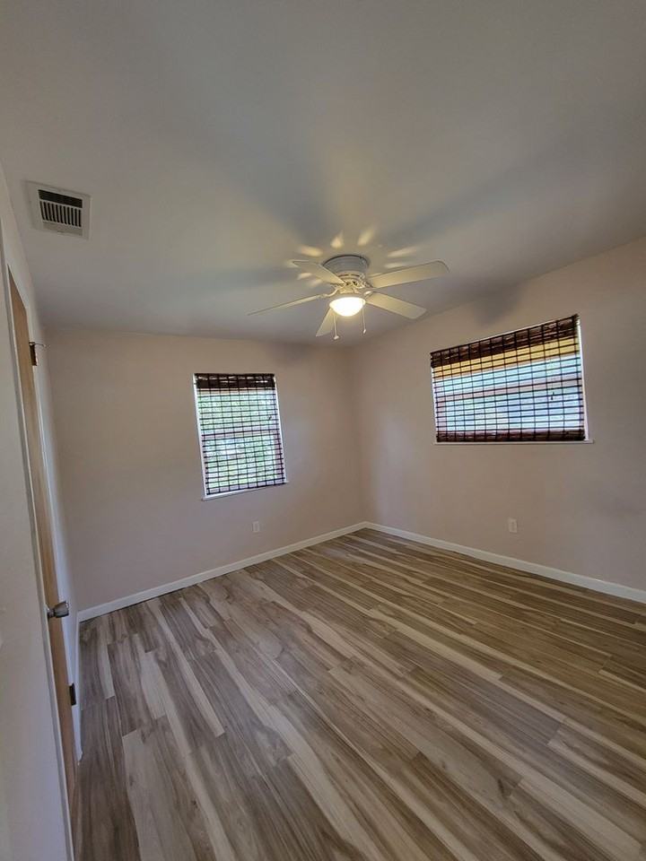 250 37th St N - Photo 6 of 16