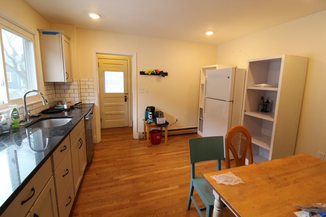 Seagrave Rd #2 - Photo 4 of 8