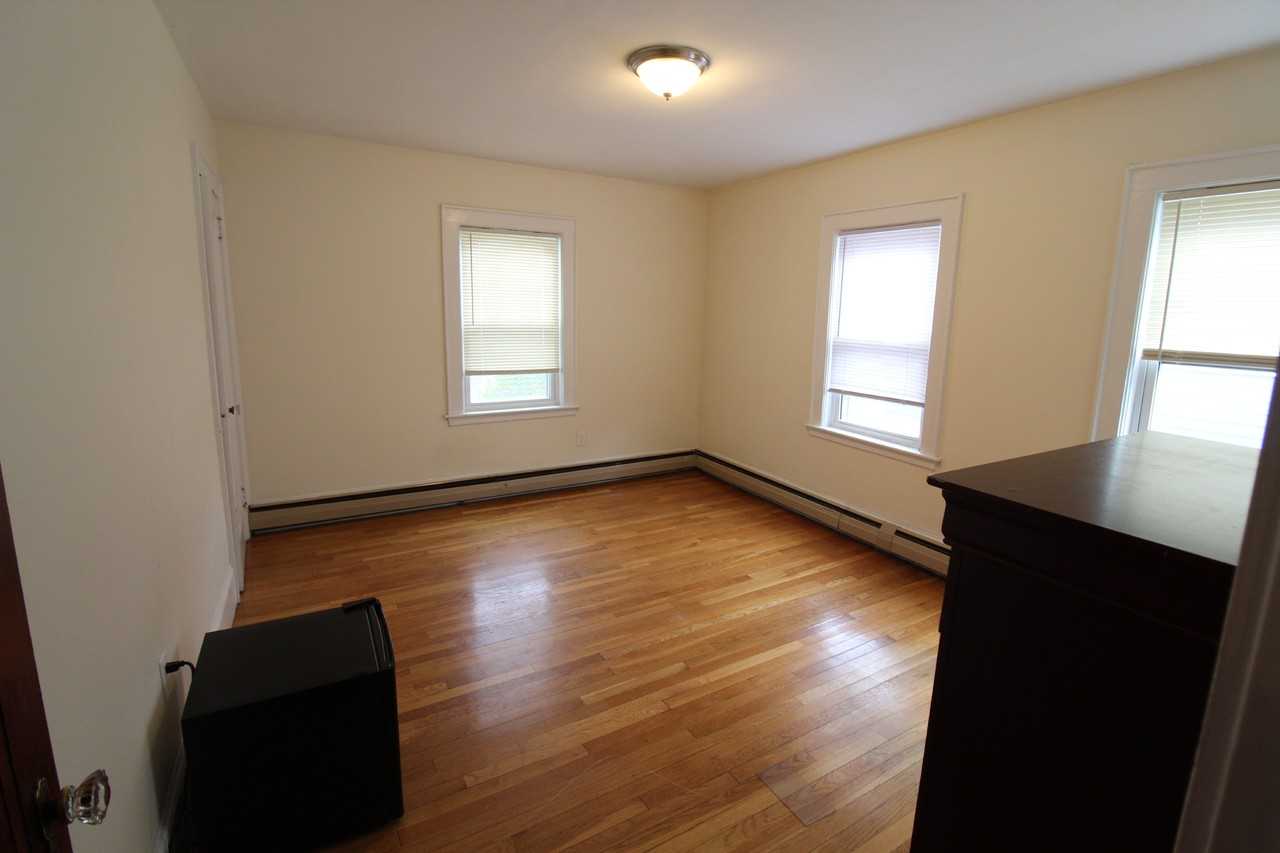 Seagrave Rd #2 - Photo 6 of 8