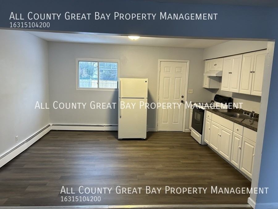 17 Date St - Photo 2 of 14