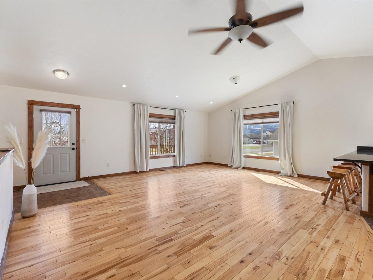 1221 Wildflower Trl #NA - Photo 2 of 19