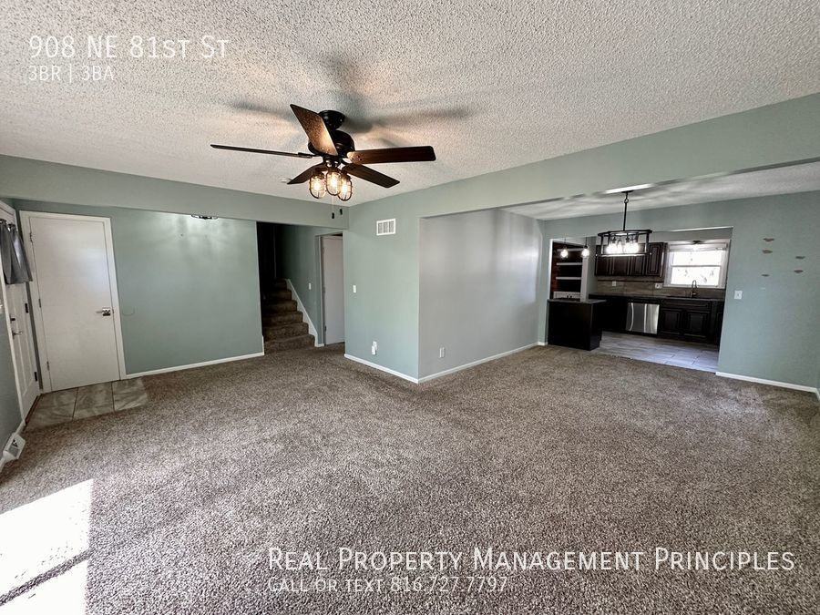 908 Ne 81st St - Photo 2 of 25