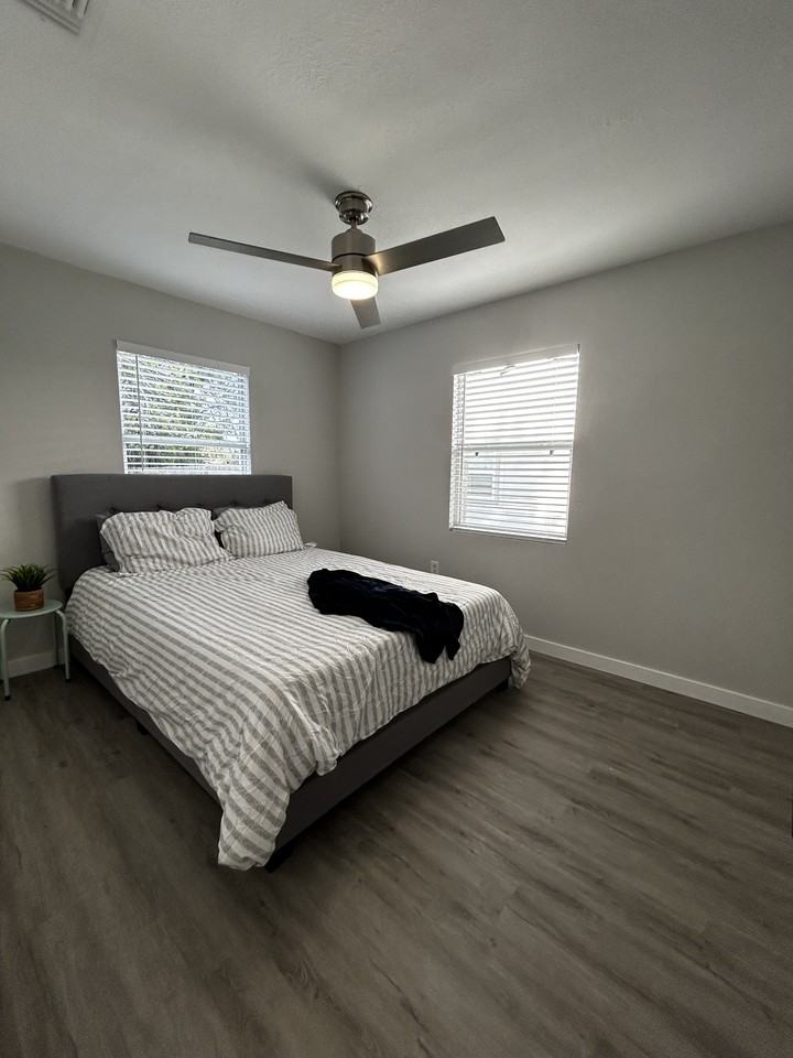 1883 Michigan Ave Ne #NA - Photo 3 of 18