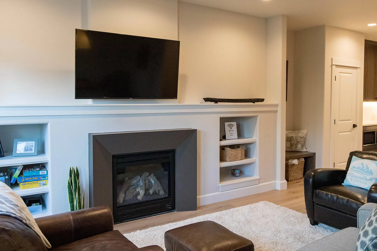 2705 Nw Crossing Dr #2 - Photo 4 of 18