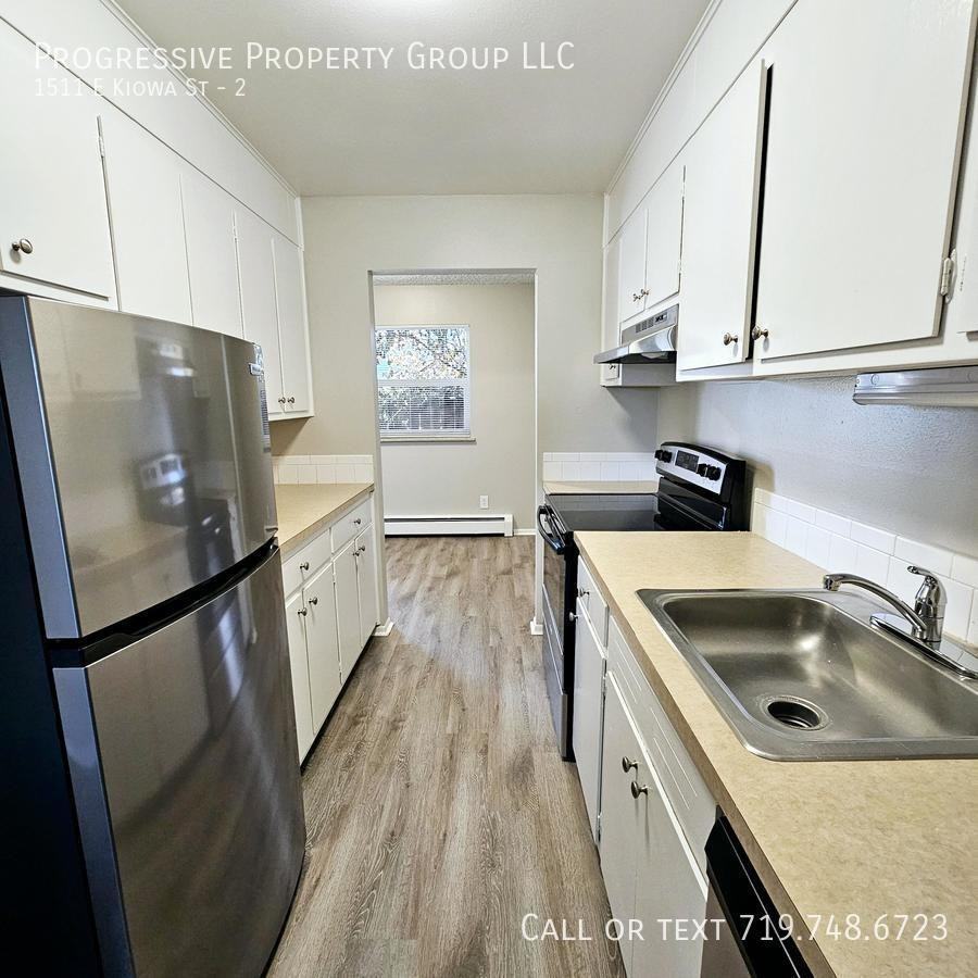 1511 E Kiowa St #2 - Photo 3 of 18