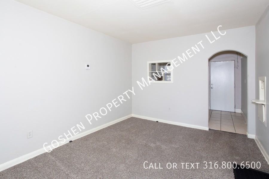 1815 N Woodland Ave - Photo 3 of 22