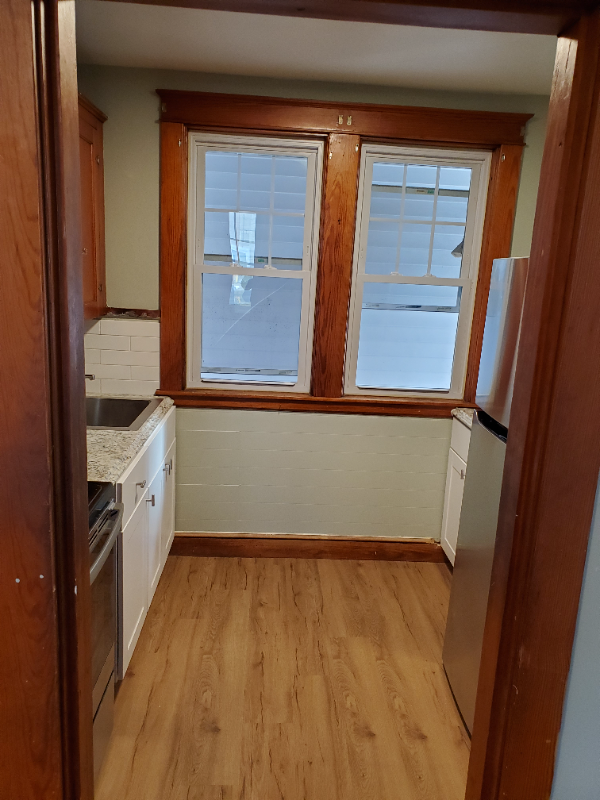 293 1W Amherst St - Photo 3 of 9