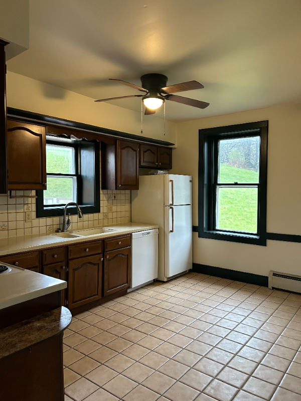 5863 Reynolds Mill Rd - Photo 3 of 14