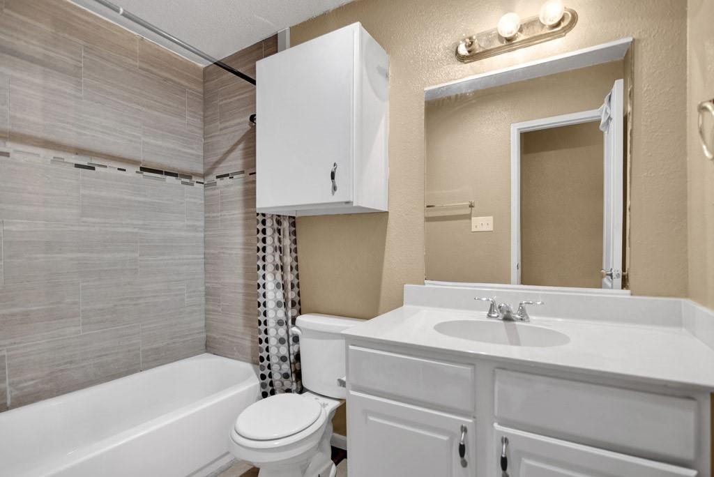 Thorndale Rd 410 - Photo 3 of 7