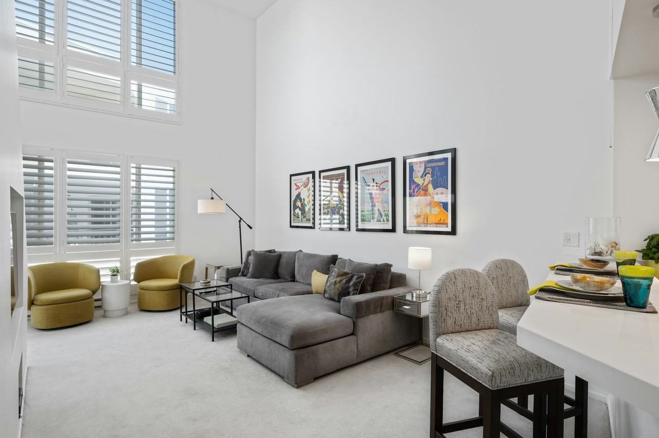 565 Esplanade, Unit 413 - Photo 5 of 26